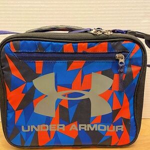 Under Armour Abstract Geo Print Thermos Double Zip Food Lunch Carrier.